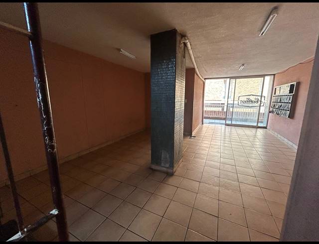 2 BEDROOM APARTMENT FOR SALE IN ARCADIA